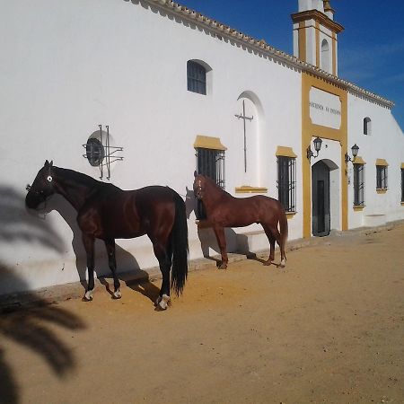 Hacienda La Indiana Hotel Los Palacios Y Villafranca Buitenkant foto