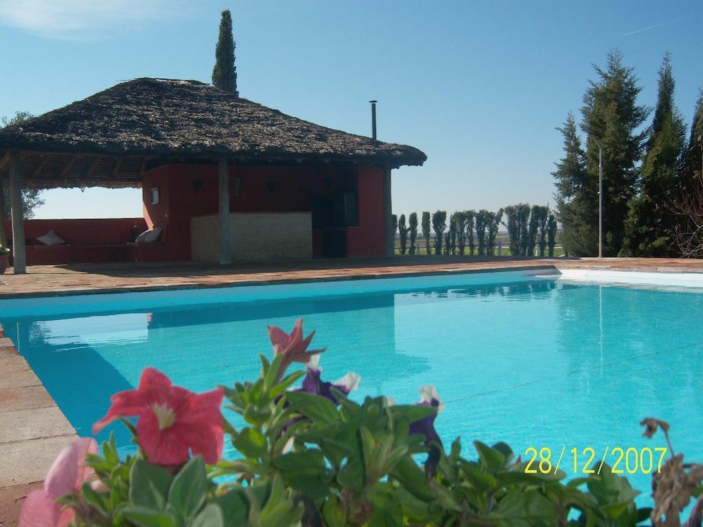 Hacienda La Indiana Hotel Los Palacios Y Villafranca Buitenkant foto