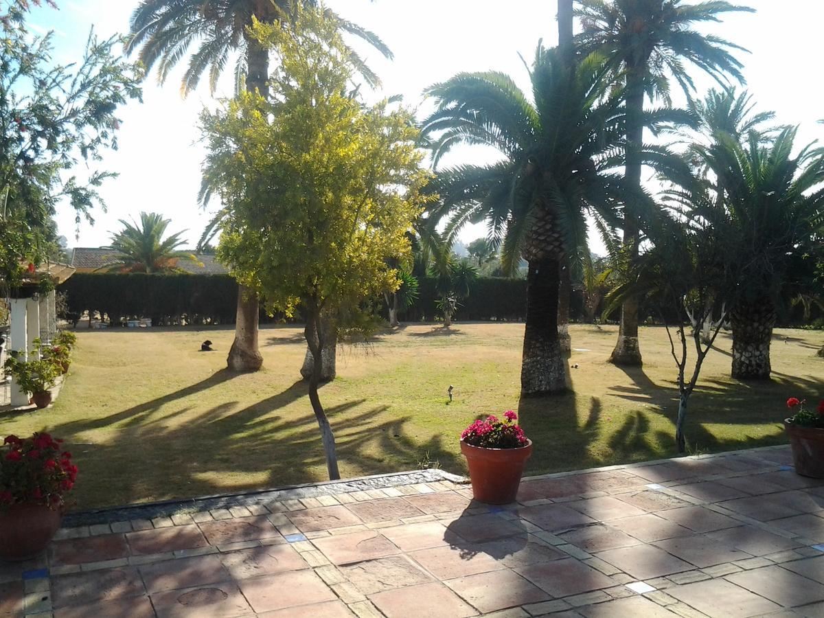 Hacienda La Indiana Hotel Los Palacios Y Villafranca Buitenkant foto